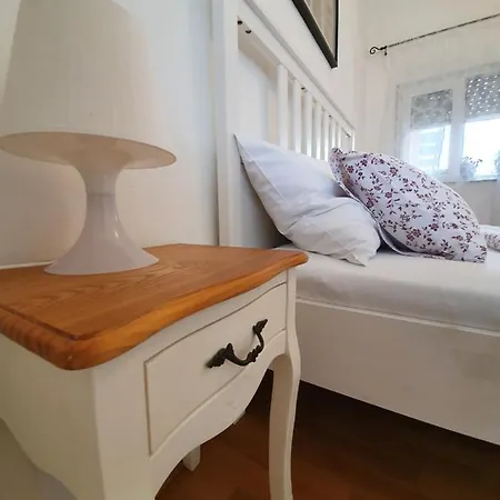 Apartment Nikolina