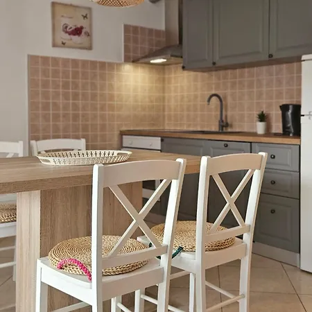 Nikolina Apartment